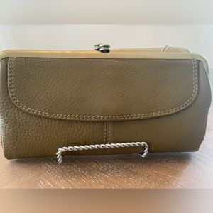 HOBO Lauren Clutch Wallet-Aloe